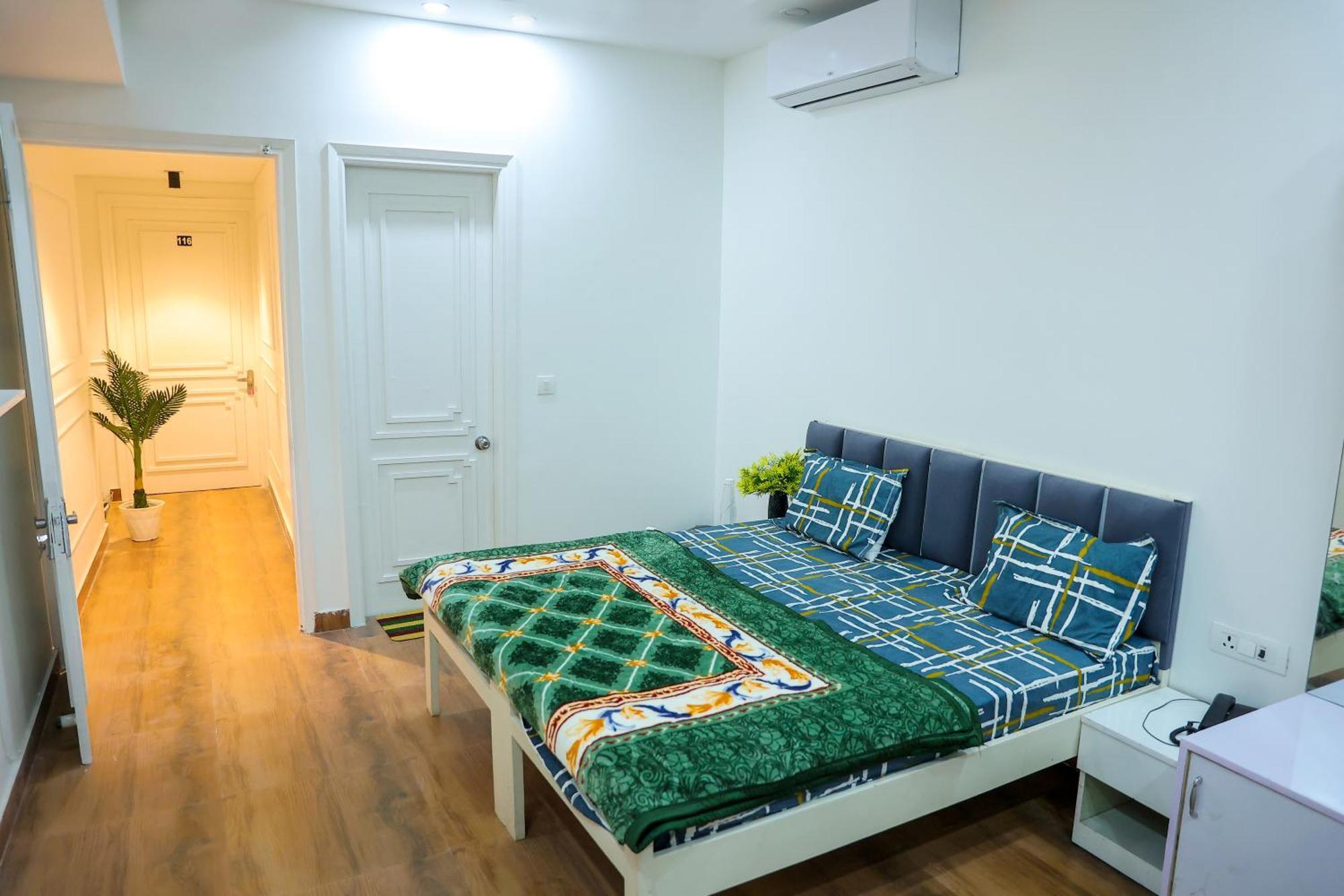 Agrah Stay - Kasa Lusso Stay Faridabad Eksteriør billede